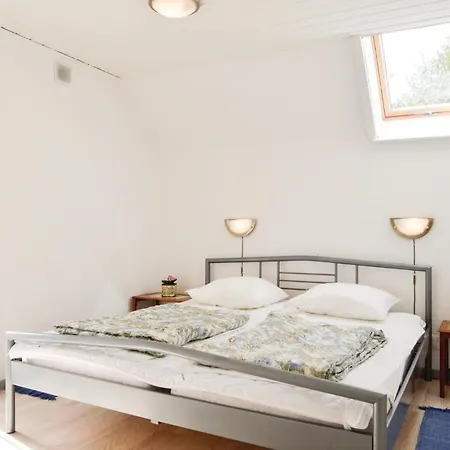 Hébergement de vacances Three-bedroom Holiday In Logstor