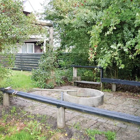 Hébergement de vacances Three-bedroom Holiday In Logstor *